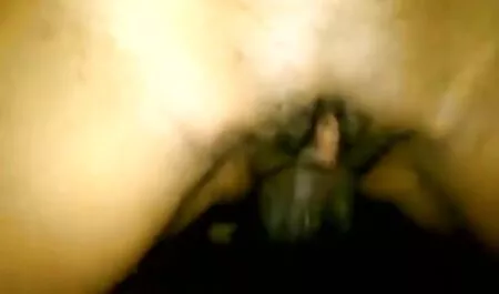 Доста секс преведен на български руса естествена гърда.