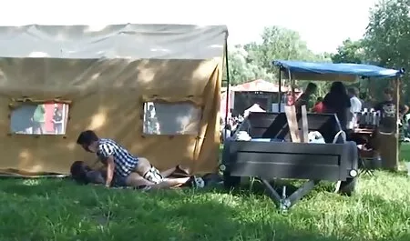 Филм bilgarsko porno 6 ком - частен секс домакини-