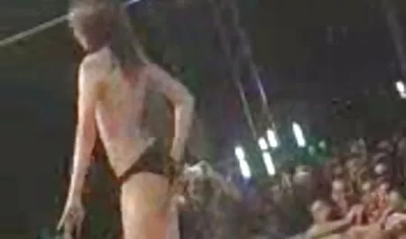 Пакистански съпруга гола със съпруга български секс порно си