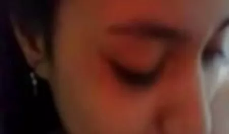 Pagirls азиатски тийнейджър опипан в автобус порно на български език