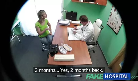 * Butsty българско безплатно порно тийнейджър момиче получава блъскан на открито *