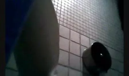 Мега звезда нимфа Ники Бенц свирка българско домашно порно за филма тръпката!